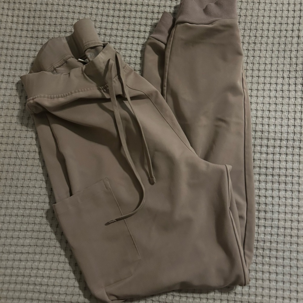 Mandala scrub joggers